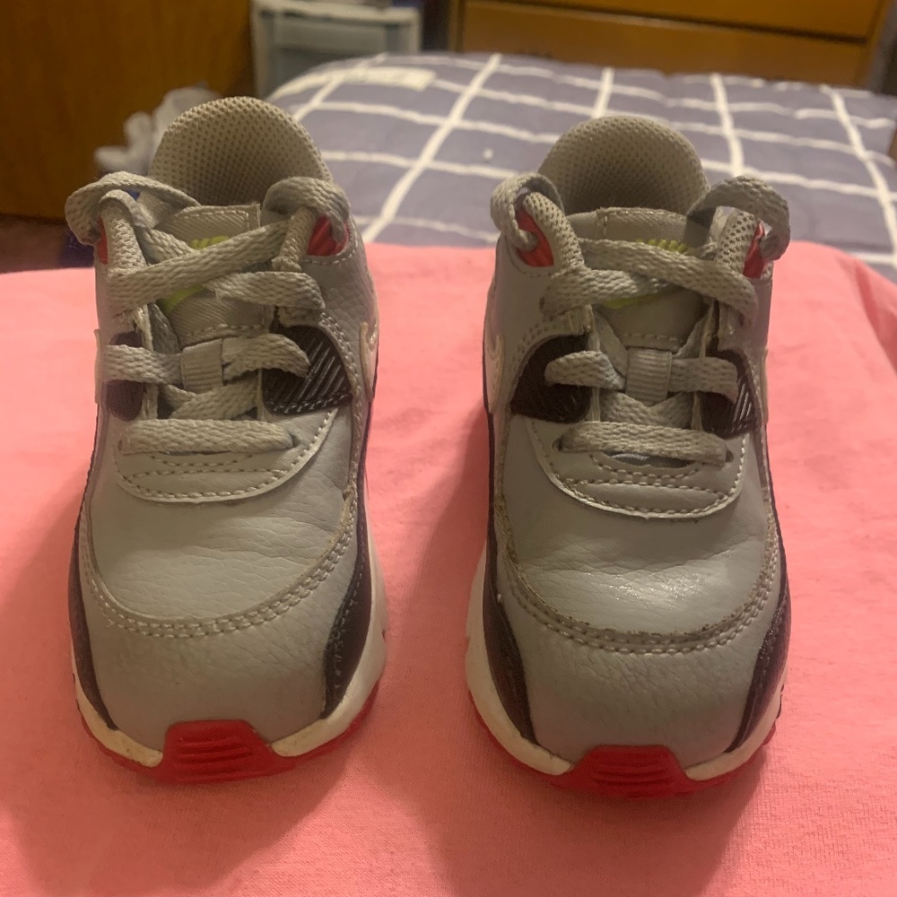 Nike tennis Shoes